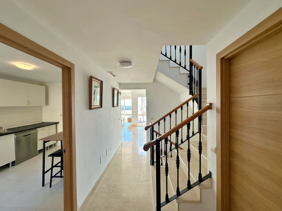 fa49977c-ebbb-4eb5-bb74-e020462271c0