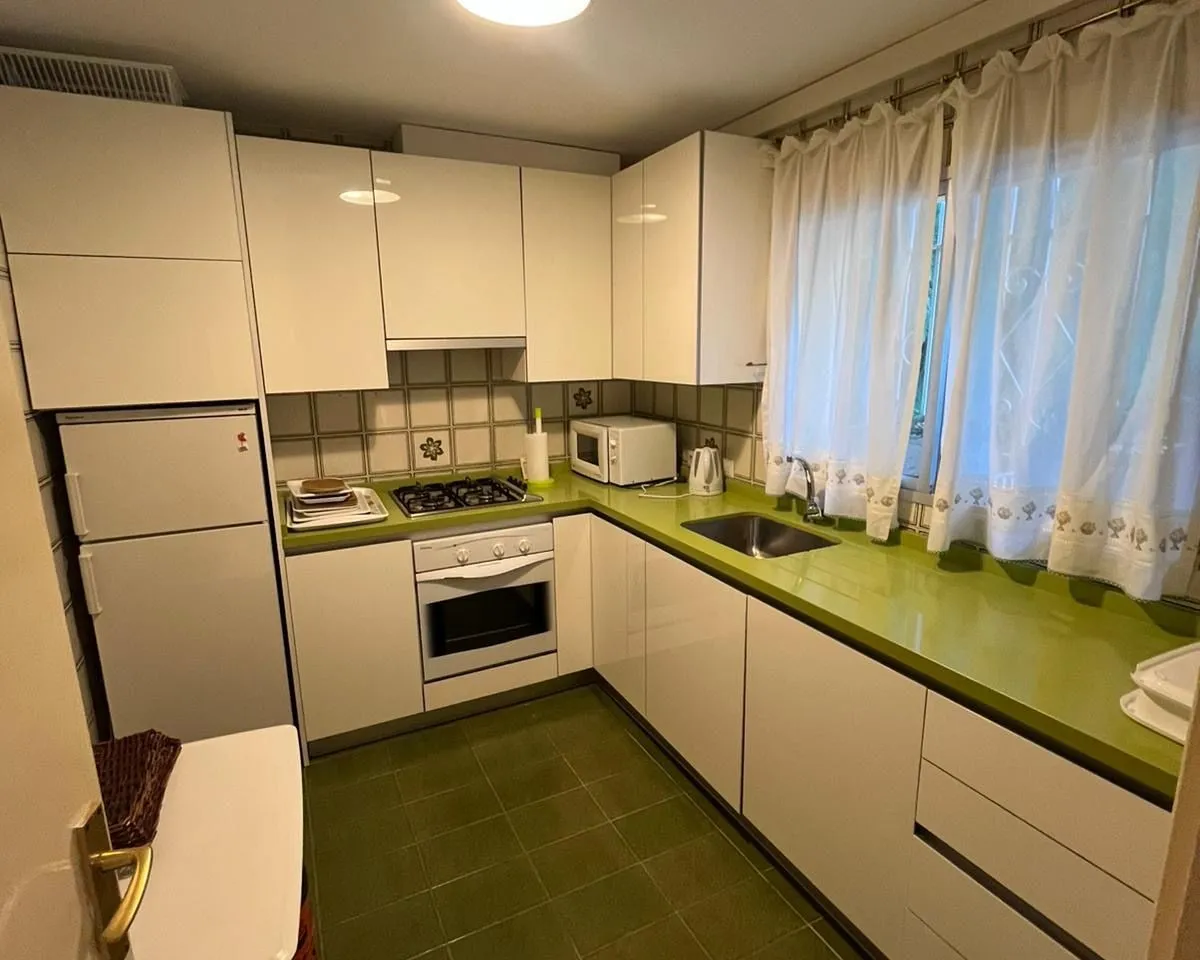 2085c852-249a-47d7-8767-611ef126f9e9