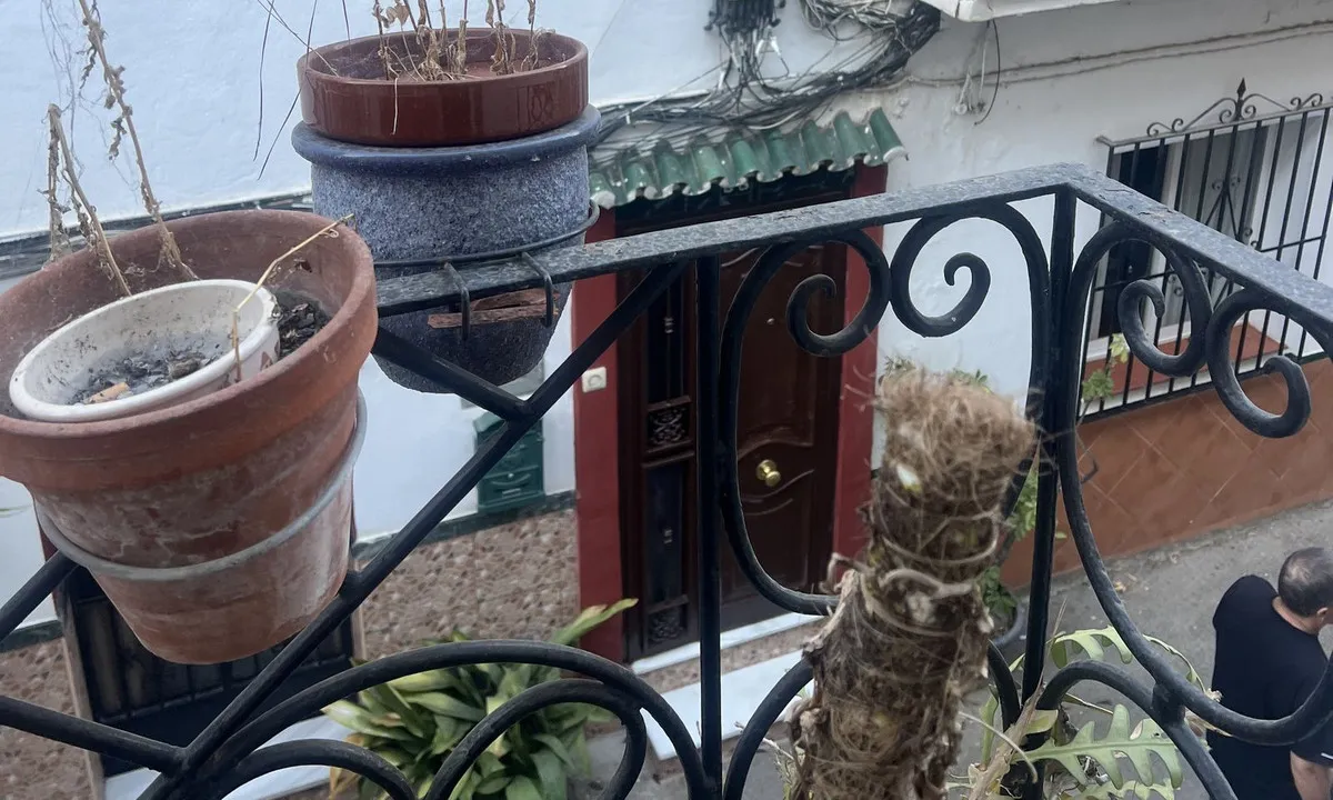 a942b6b4-fc82-4633-be14-3ab93c0c54dd