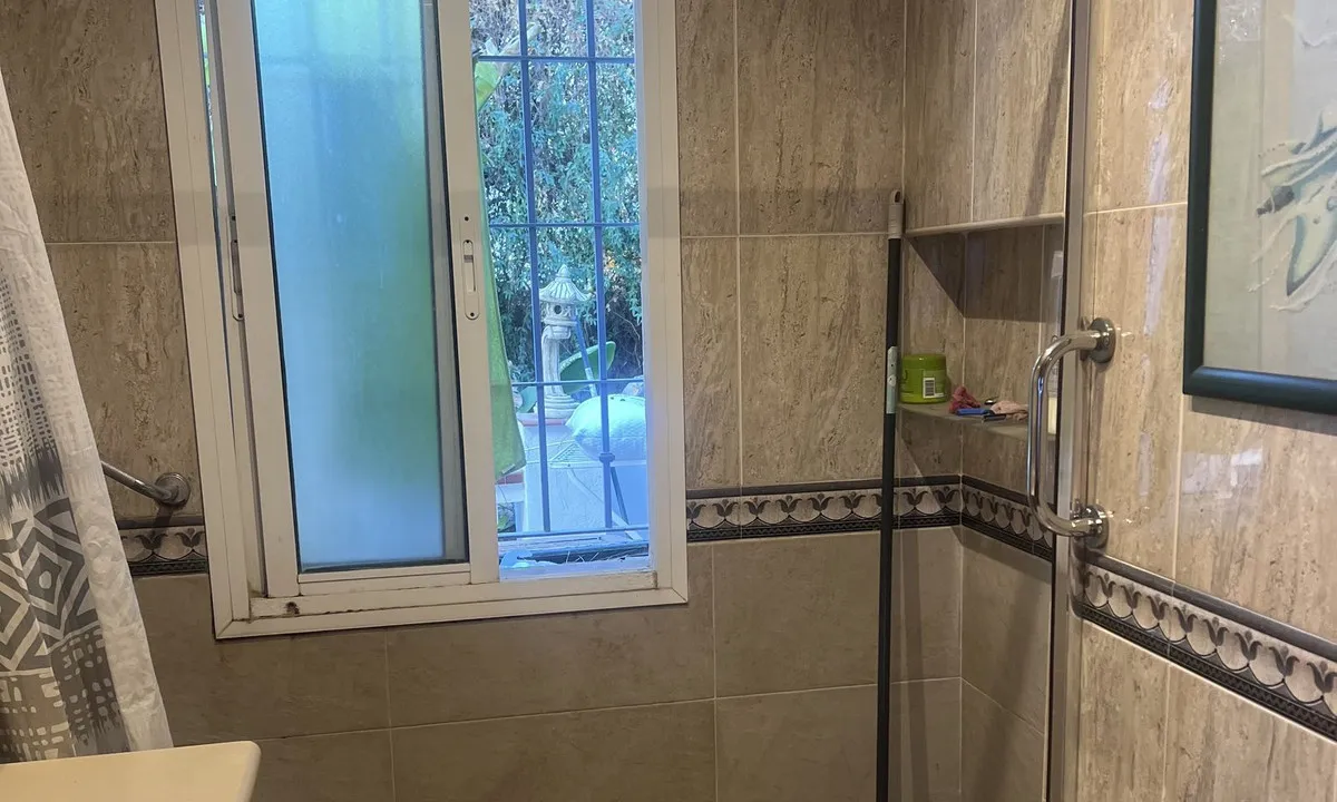 b795c1d8-6eeb-4d4c-9254-1298c000ad40