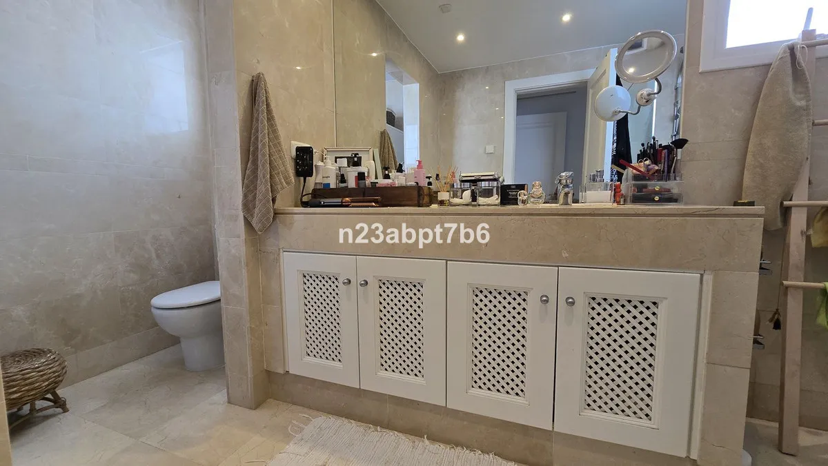 a2b95b2f-f89f-463c-9d54-afc53e73dac4