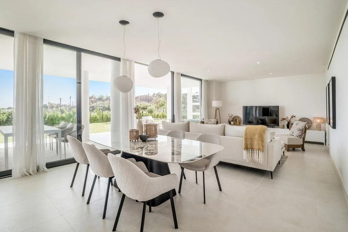 bdd4c2f1-c7c2-403f-8cfd-ab9666cd3bb9