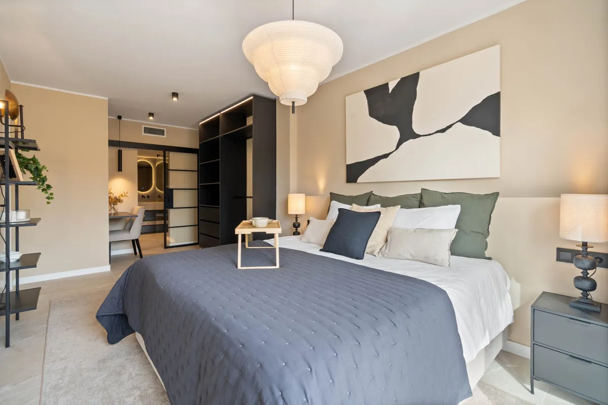 3b53c733-250d-43f1-9793-1b522dc9963d