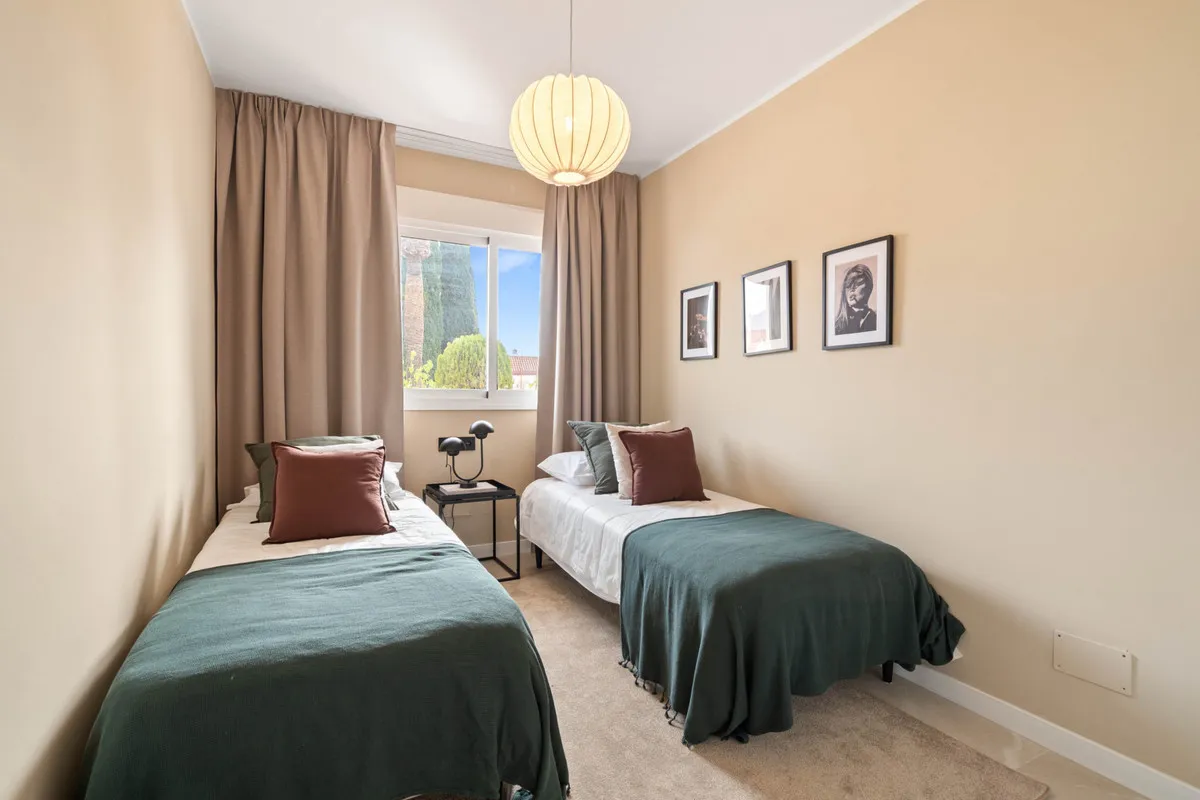 f9a874f6-1a7d-4b46-8b0c-1792c90b0dac