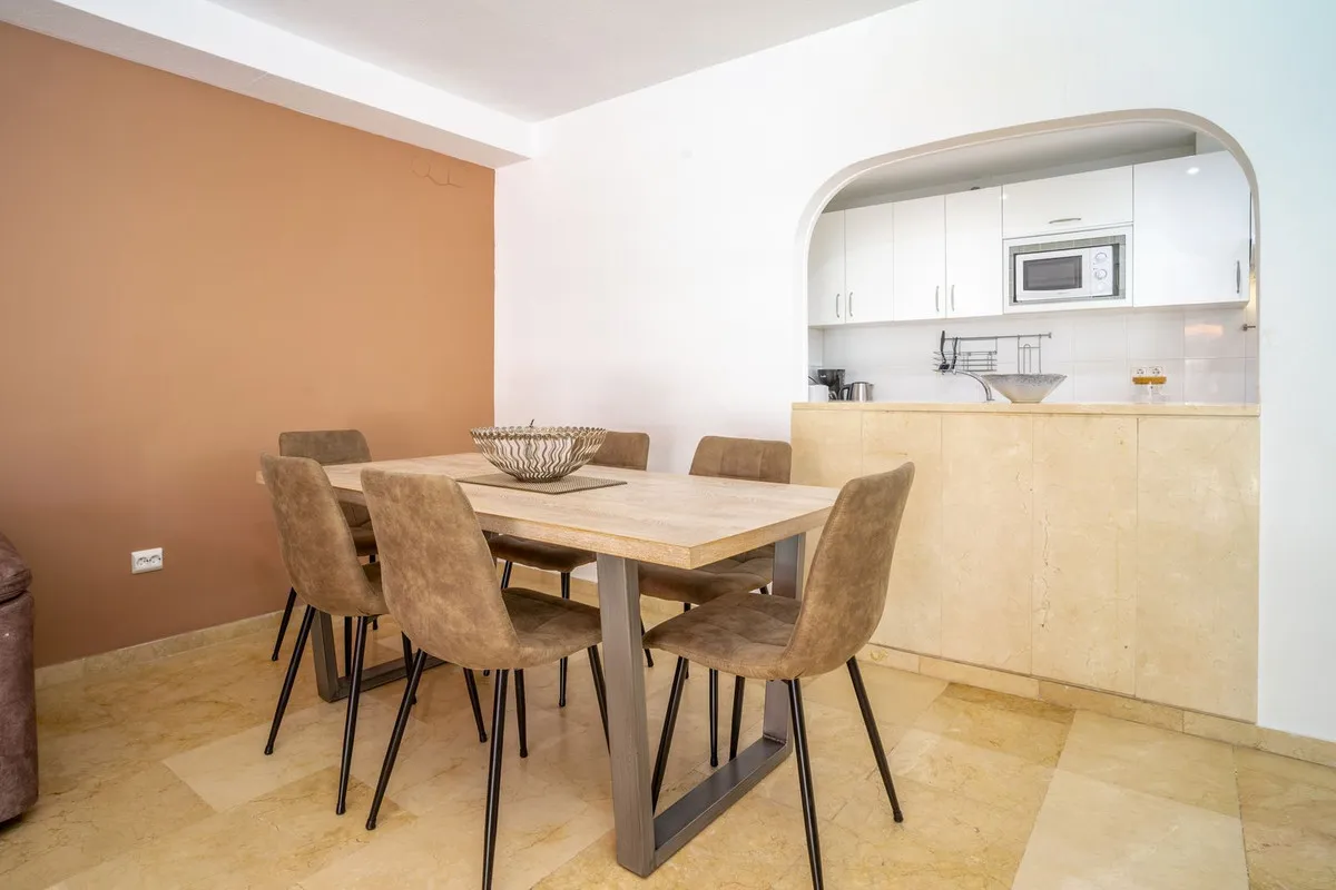 1b3fb706-5a1c-4264-a88b-0e2b097e9f1b