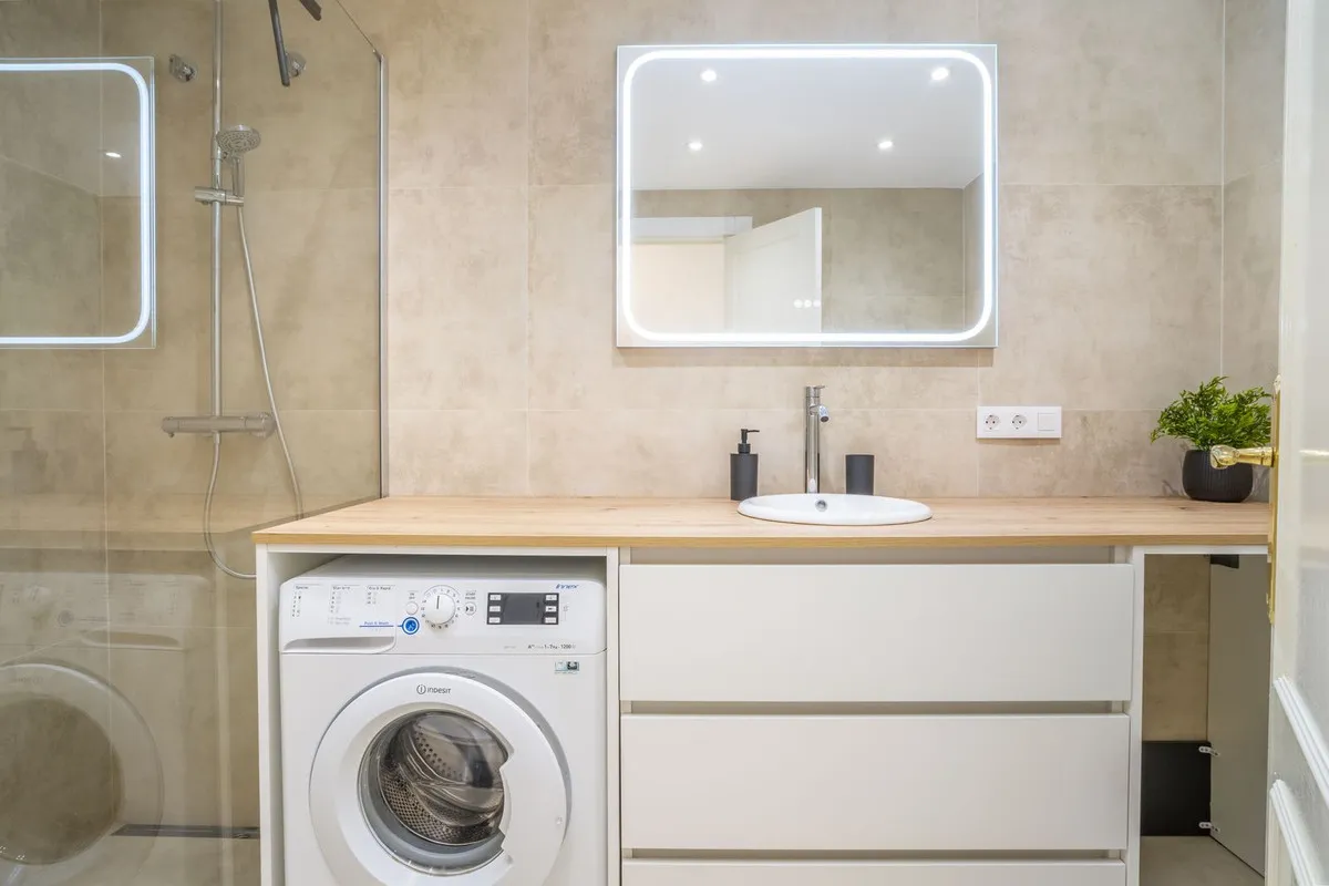 25454973-f311-4b5b-a304-89c74d6ab603