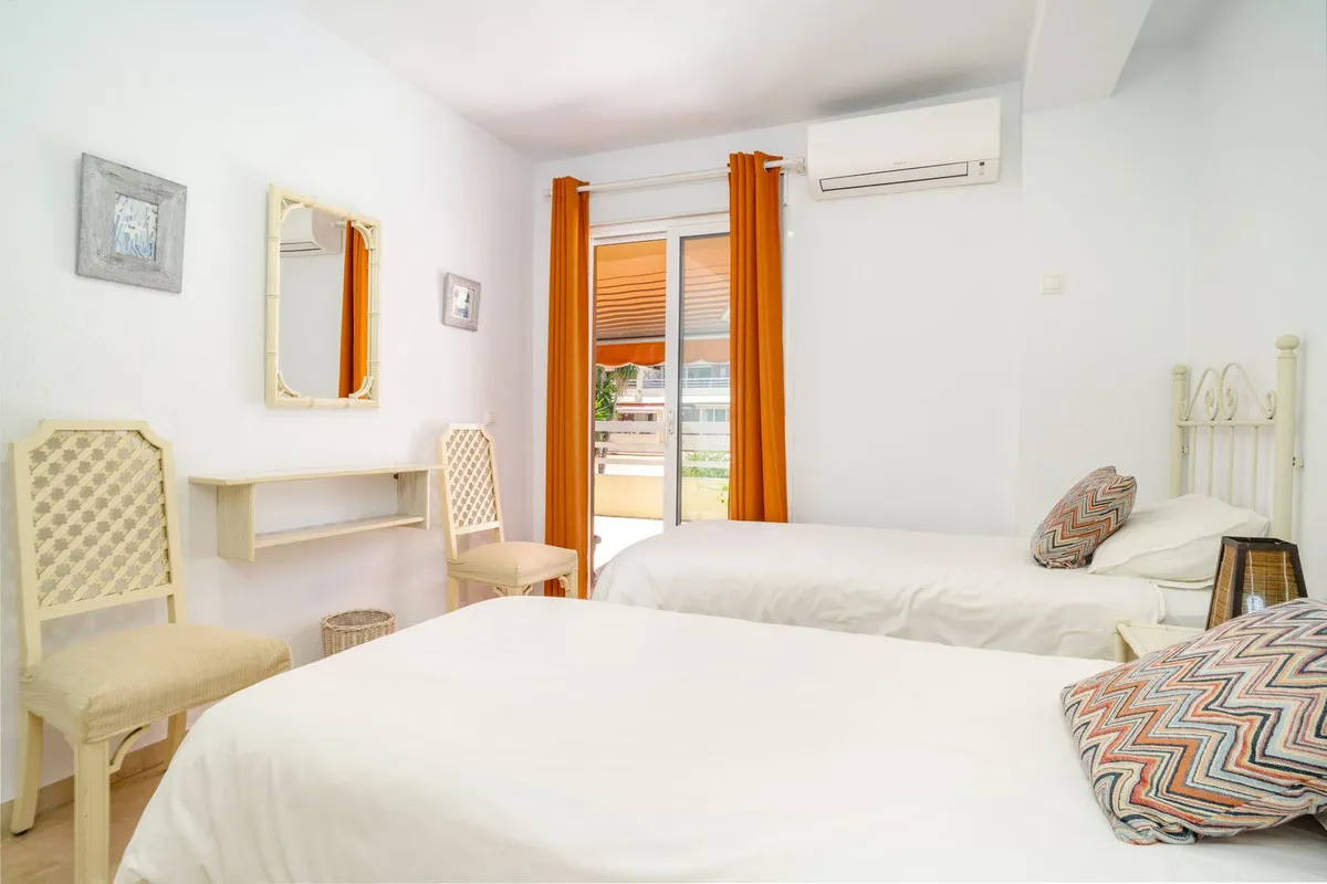 70187f8c-d64b-4397-8b43-cc2657a245ff