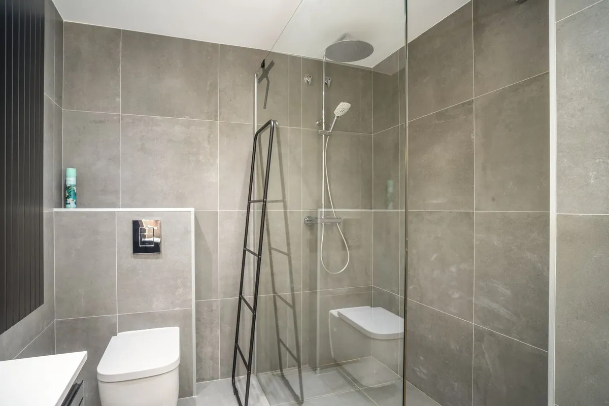 8ac2404f-4474-495d-81e6-9d558ef53283