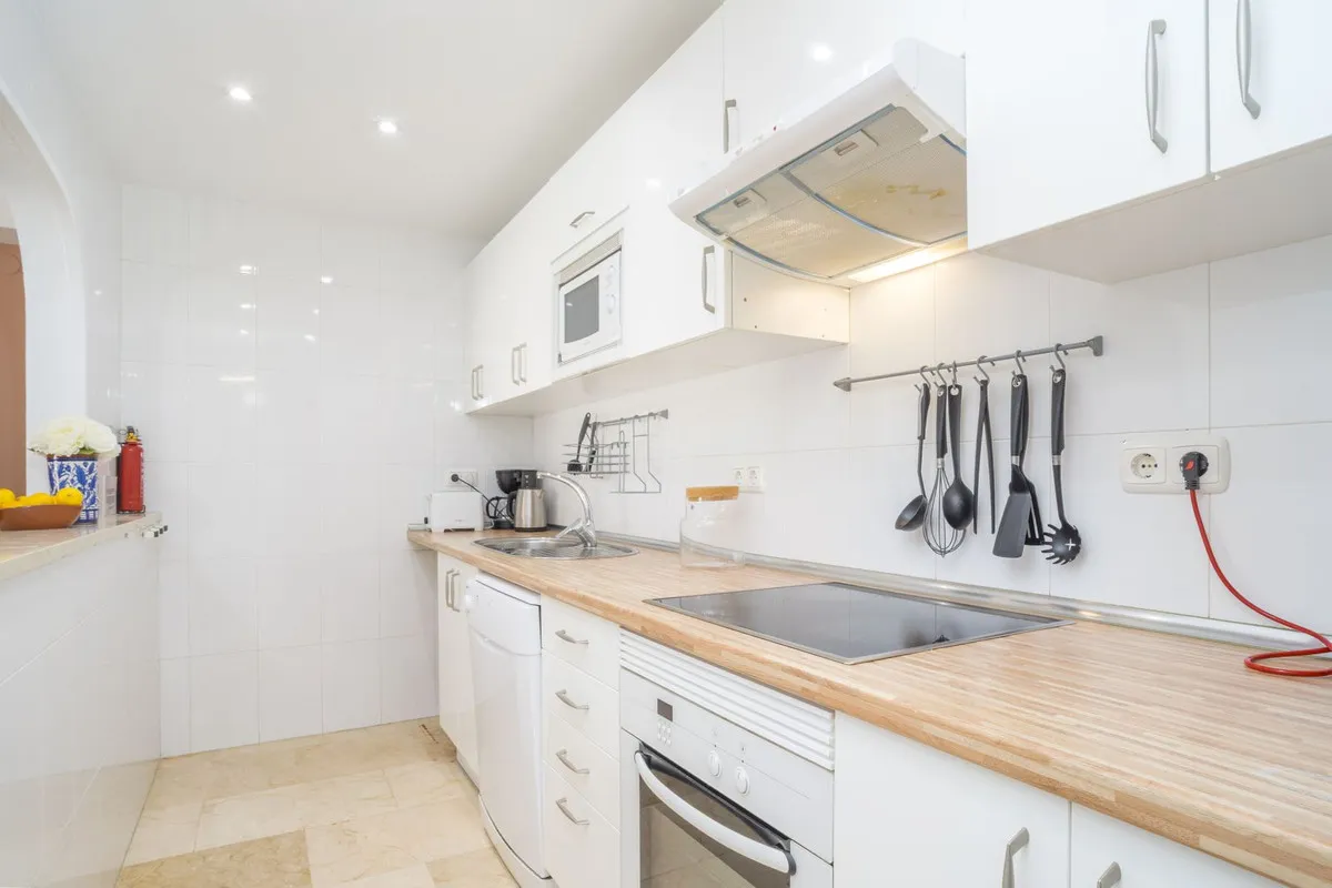 d86c6d09-5f22-4629-b89e-51087ac17aa7