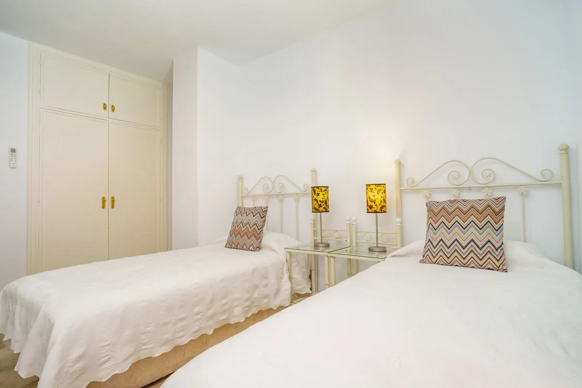 df68b1e4-f77c-4d32-9c56-d917bf9ca403