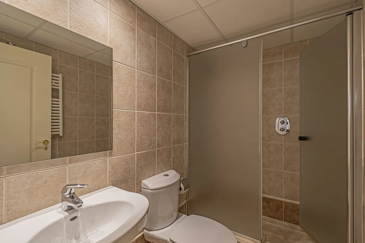 132fe9f8-d2b8-41dc-9a8a-00a6ae7f9a61