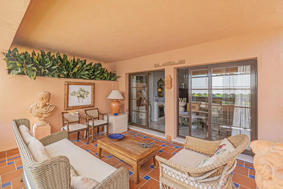 4dcb803d-6727-443f-98e9-8216bd27e956