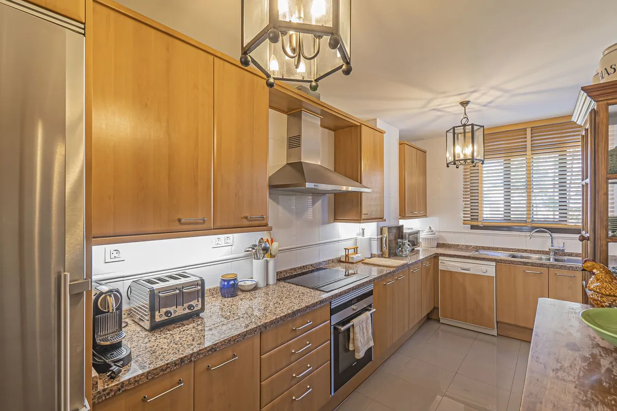 71799569-3e84-48c0-a815-2dec314abb70