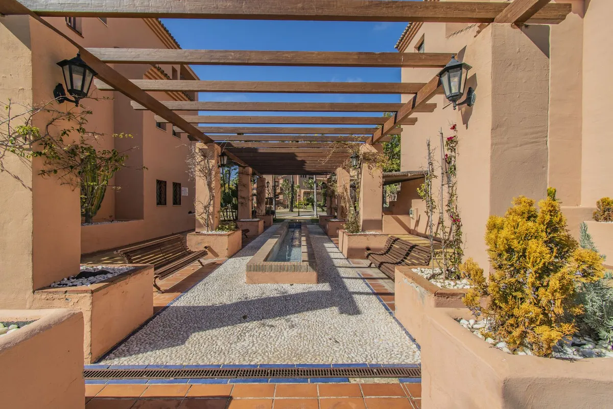 a9cc0e1d-0af5-4b9d-9cd0-2b25067380e5