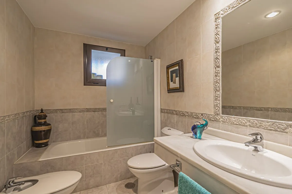 b168efa5-52ce-4e38-80cd-d77ea53ad103