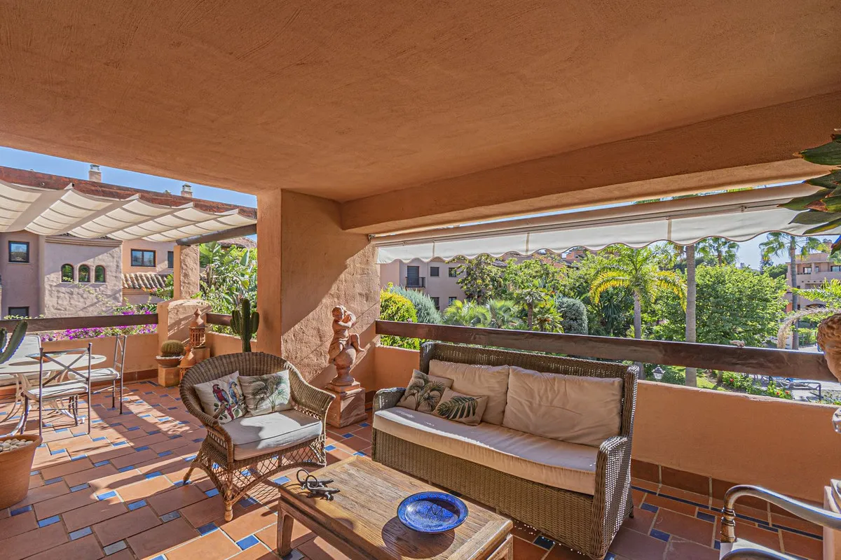 cb0c9234-9aee-4872-b6bc-1cb663ee4aef