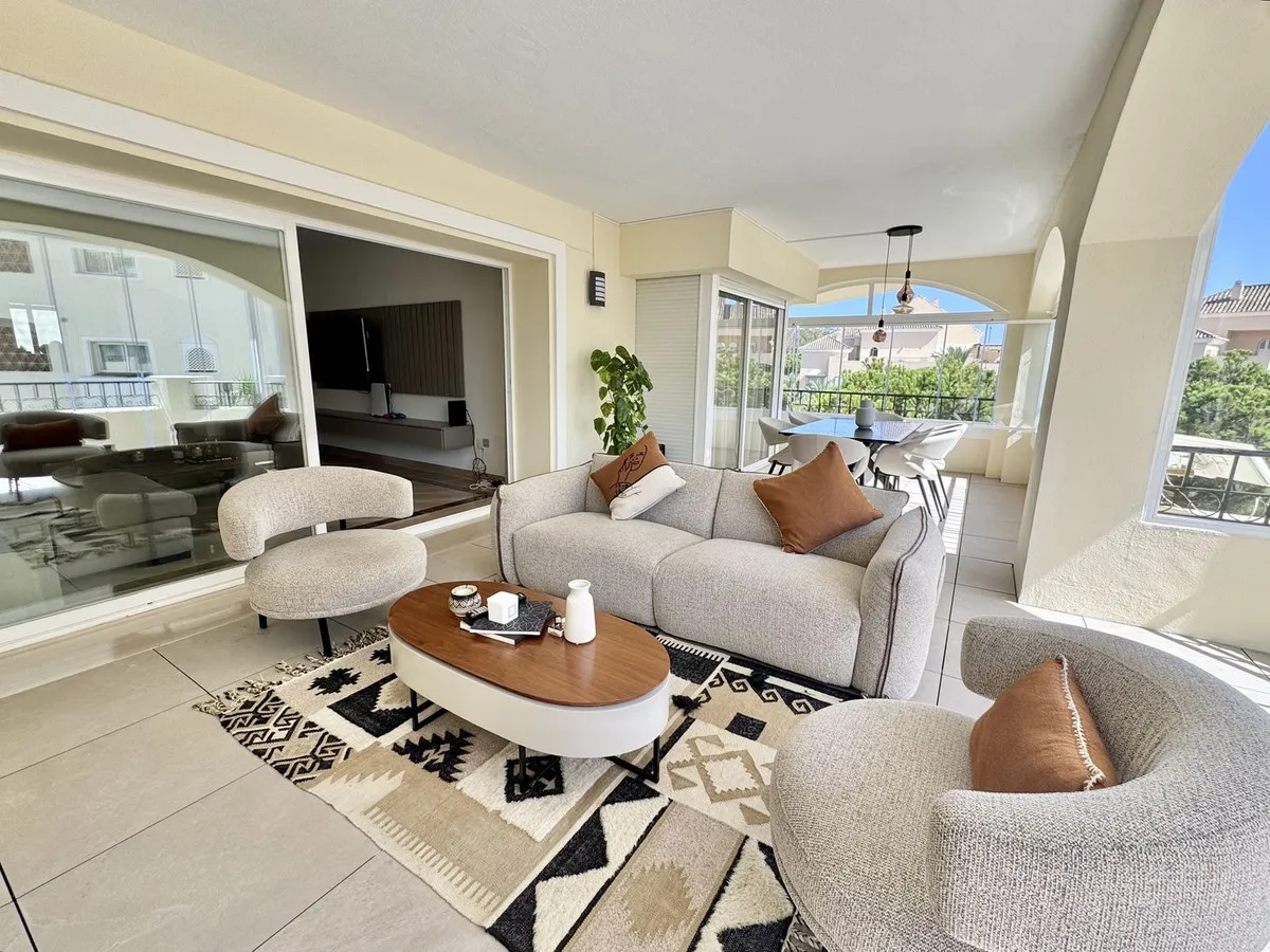 e45e50e0-7b10-4dce-8241-1aa3c96eb8b4