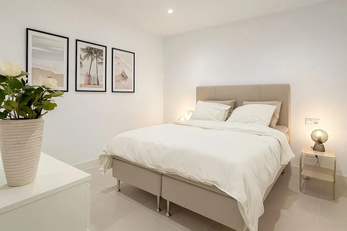 cd293cc9-cc02-4799-bfd4-65583e2a134a