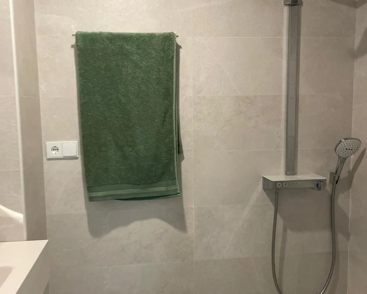 532cde65-7f97-4846-8c22-20ed97a17933