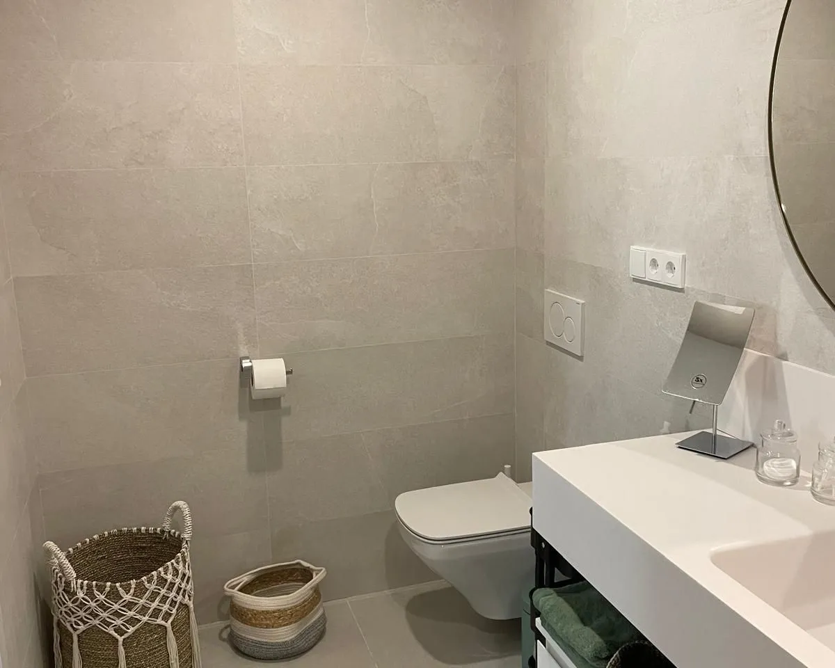 ad9a56b2-d110-42f1-a719-db53c723d66d