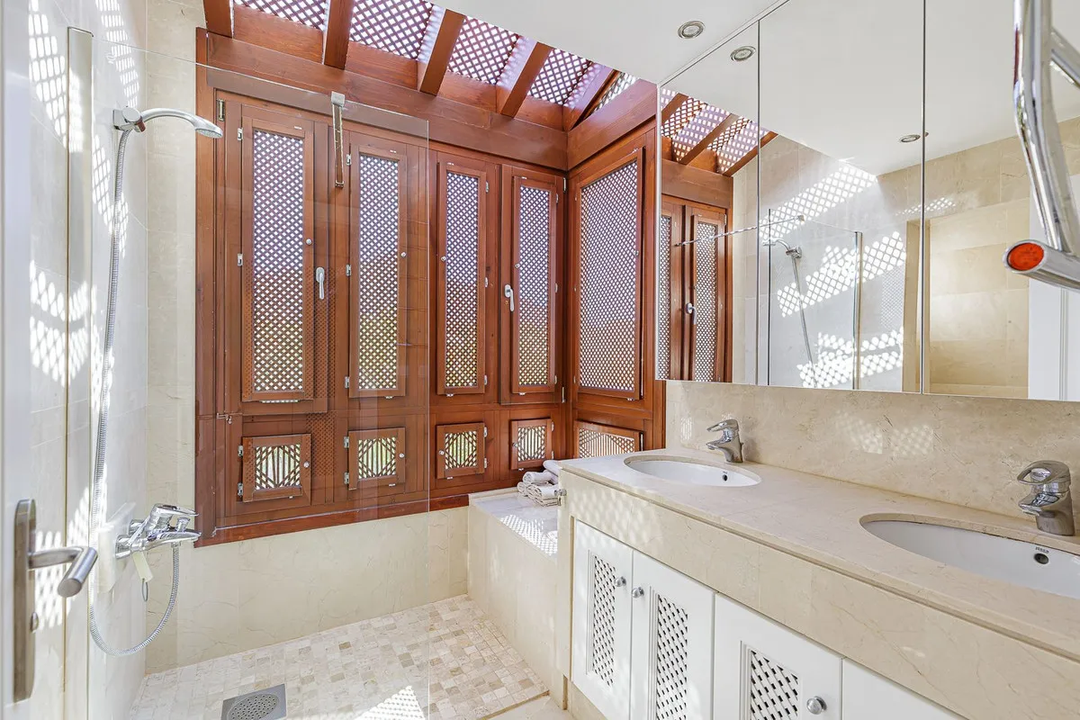 8c81b91f-5a21-4713-9545-ccc7babfa06b