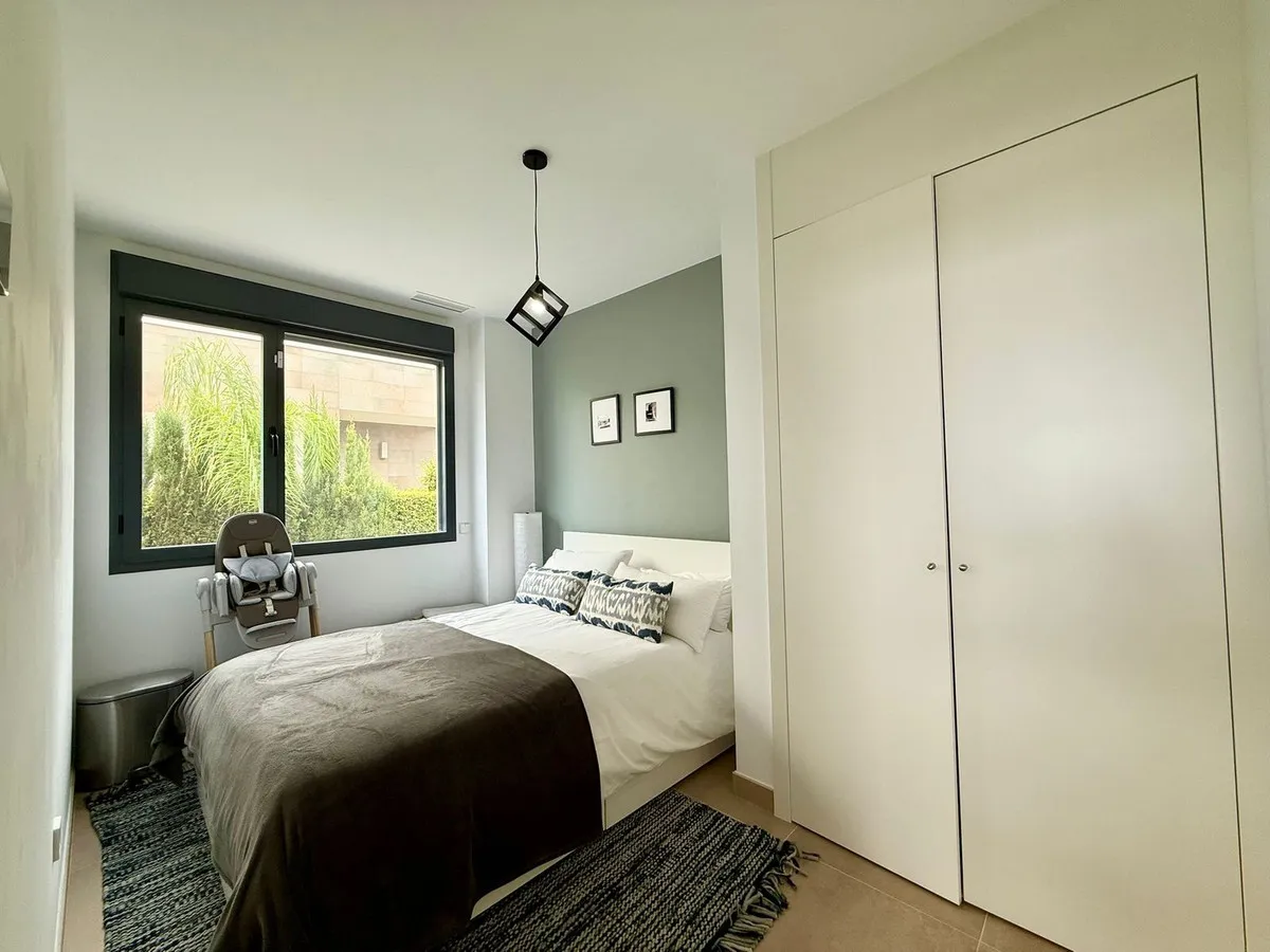 8ab1bf77-5612-4b5c-8a47-81e47acfdffc