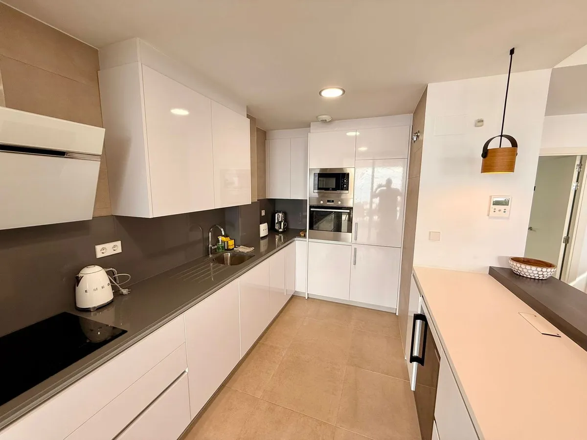 b76ebdbb-ae52-4ae2-af00-4bae44f2d8ca