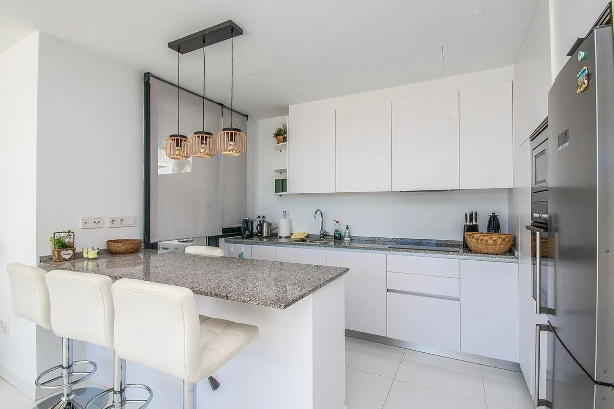 19c77fc1-891d-4be6-b0d8-1955579ac079