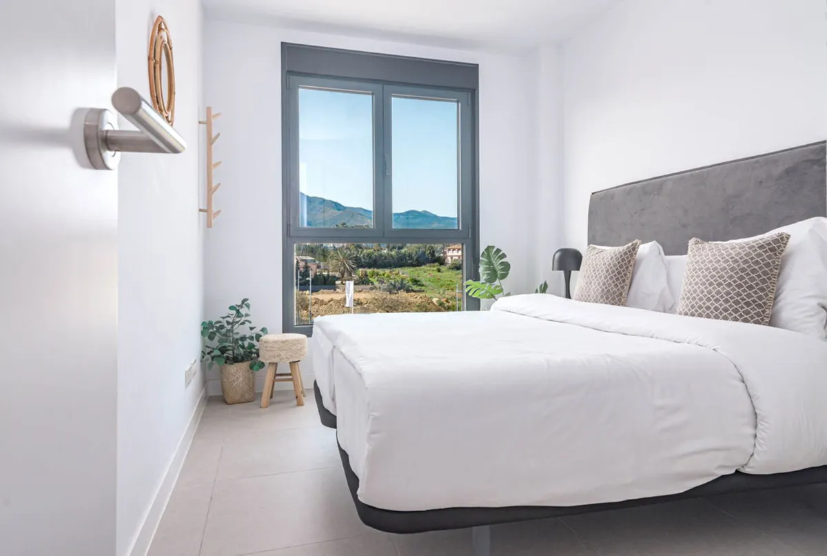 0ec296c4-eb22-4b1f-852d-e246f8a3aa3f