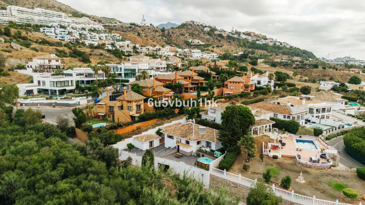 9a0b63c0-262e-4cb4-8a20-2c8c2fd8e954