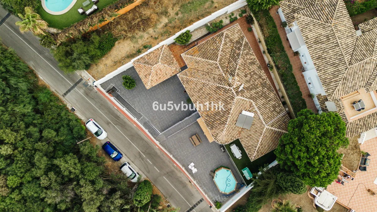 abc98399-617d-4758-9f40-37b612bd5bf1