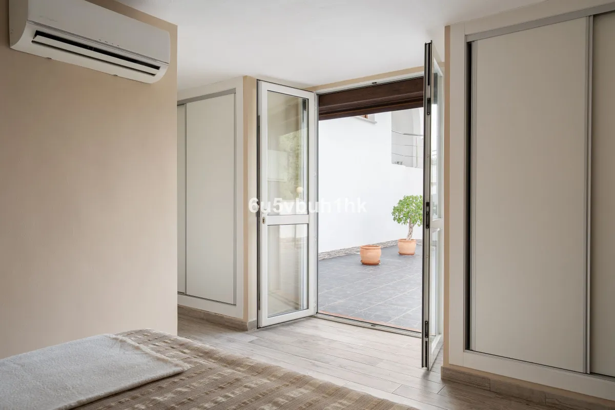 e8b589e3-f8c0-4f29-af3f-884c5b79a0ad