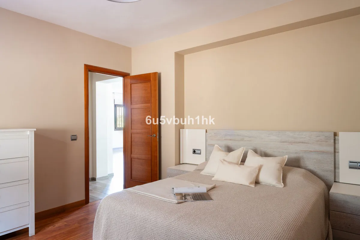 f5f37c33-0c5f-45a5-bf4b-4a8719b02891