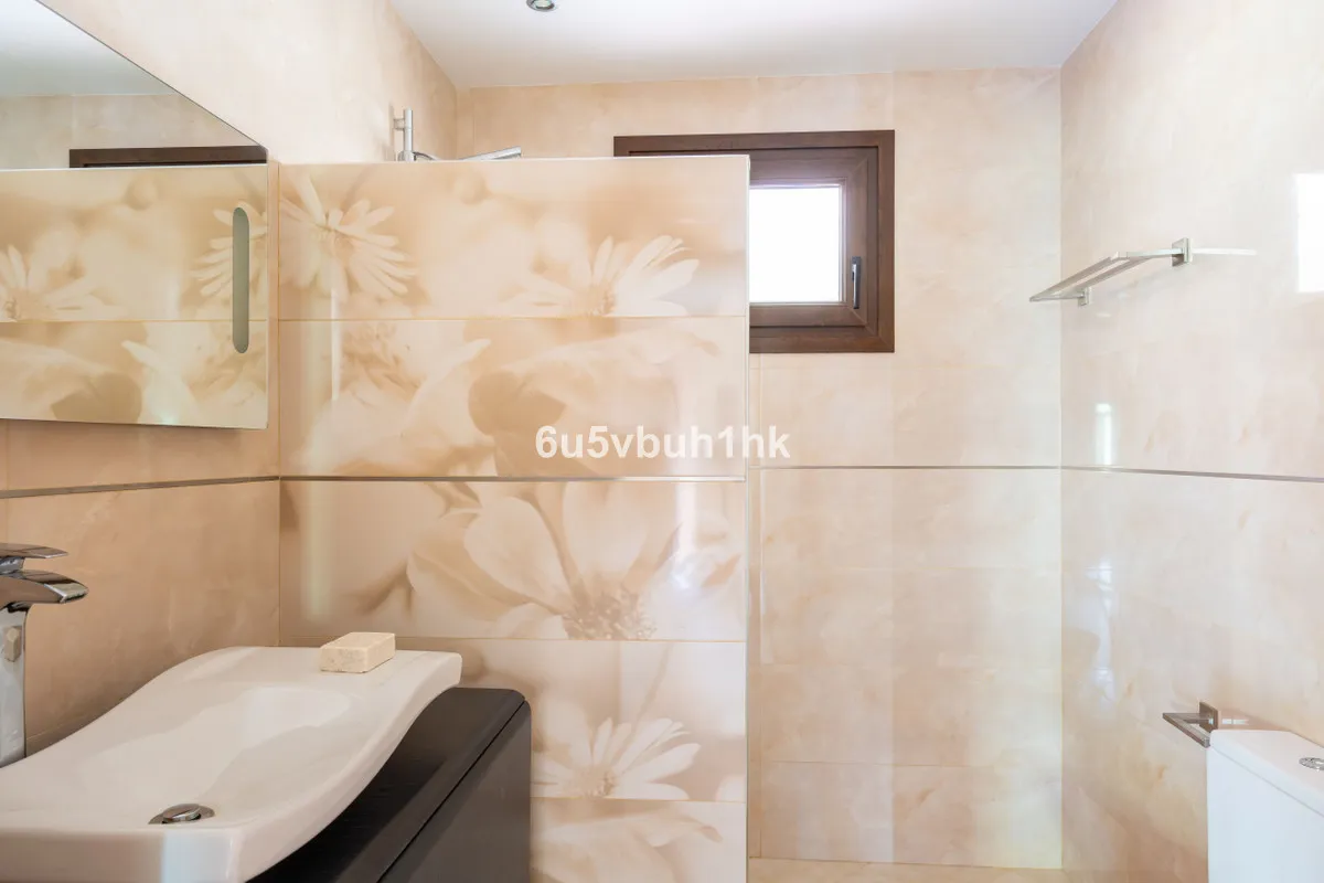 fa8cb42a-6326-489c-8062-4e736c1f8044