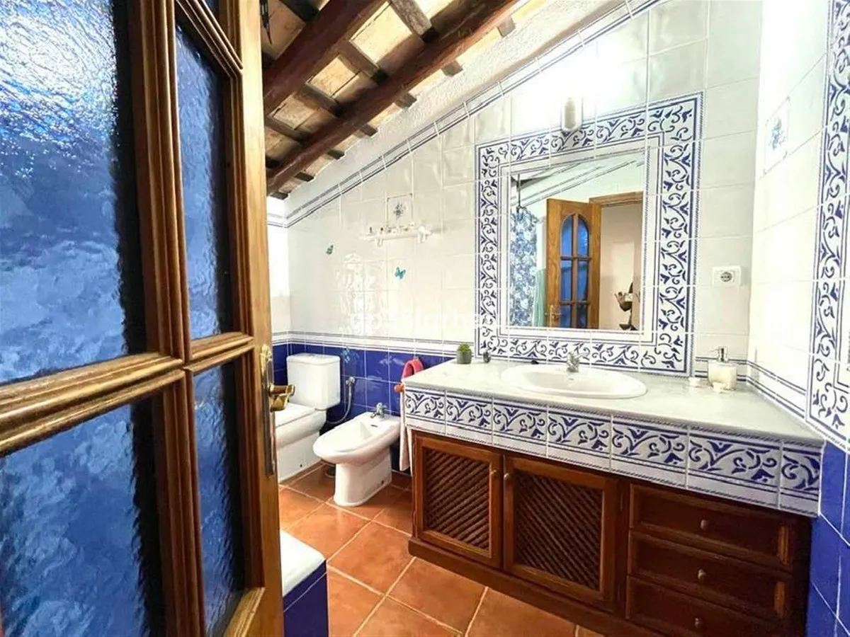 0eb26ce5-bfe9-4114-abc0-8f7d563ed045