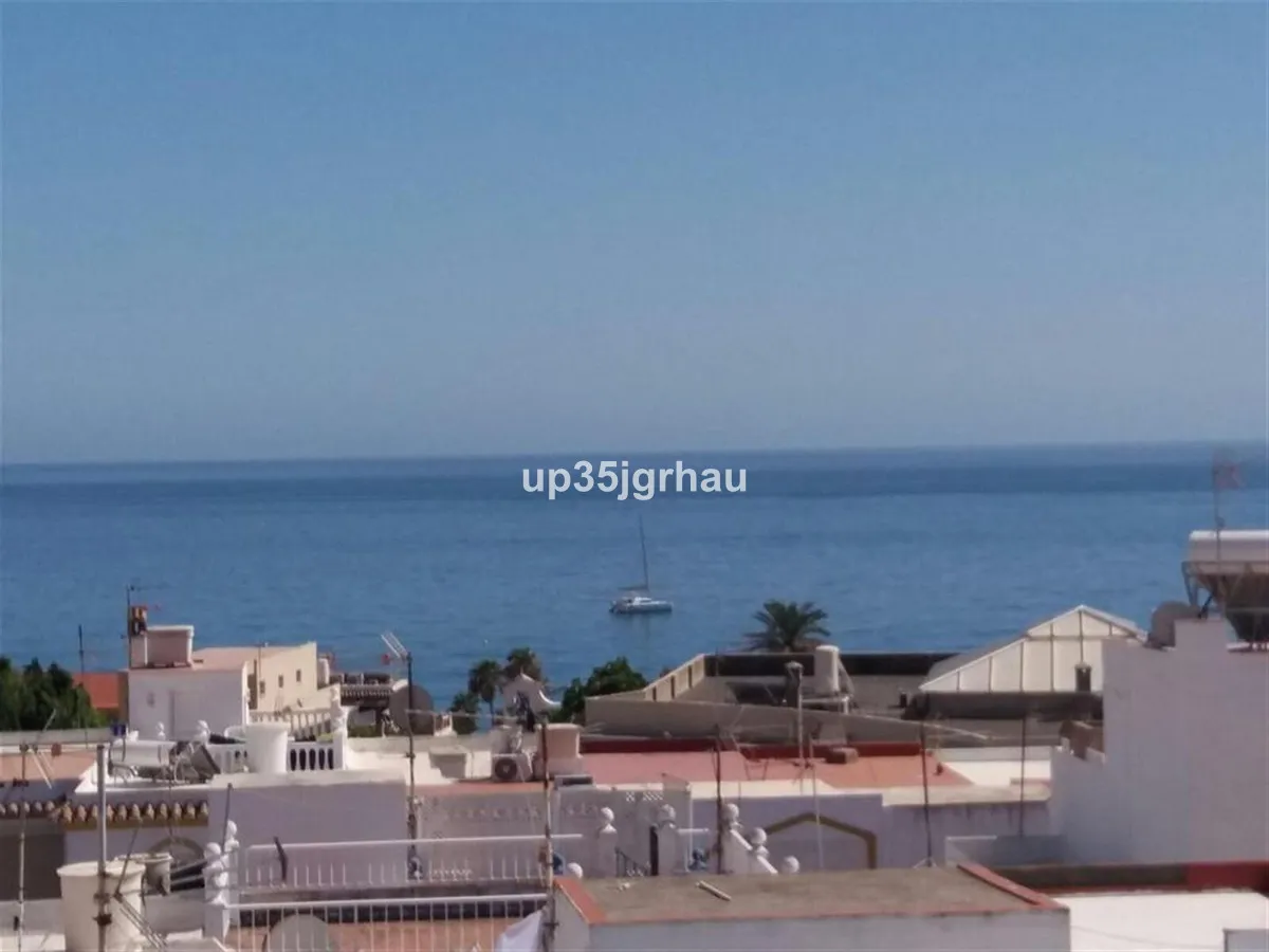 56d7d5b3-e288-45fc-b89d-21d38c1939dd