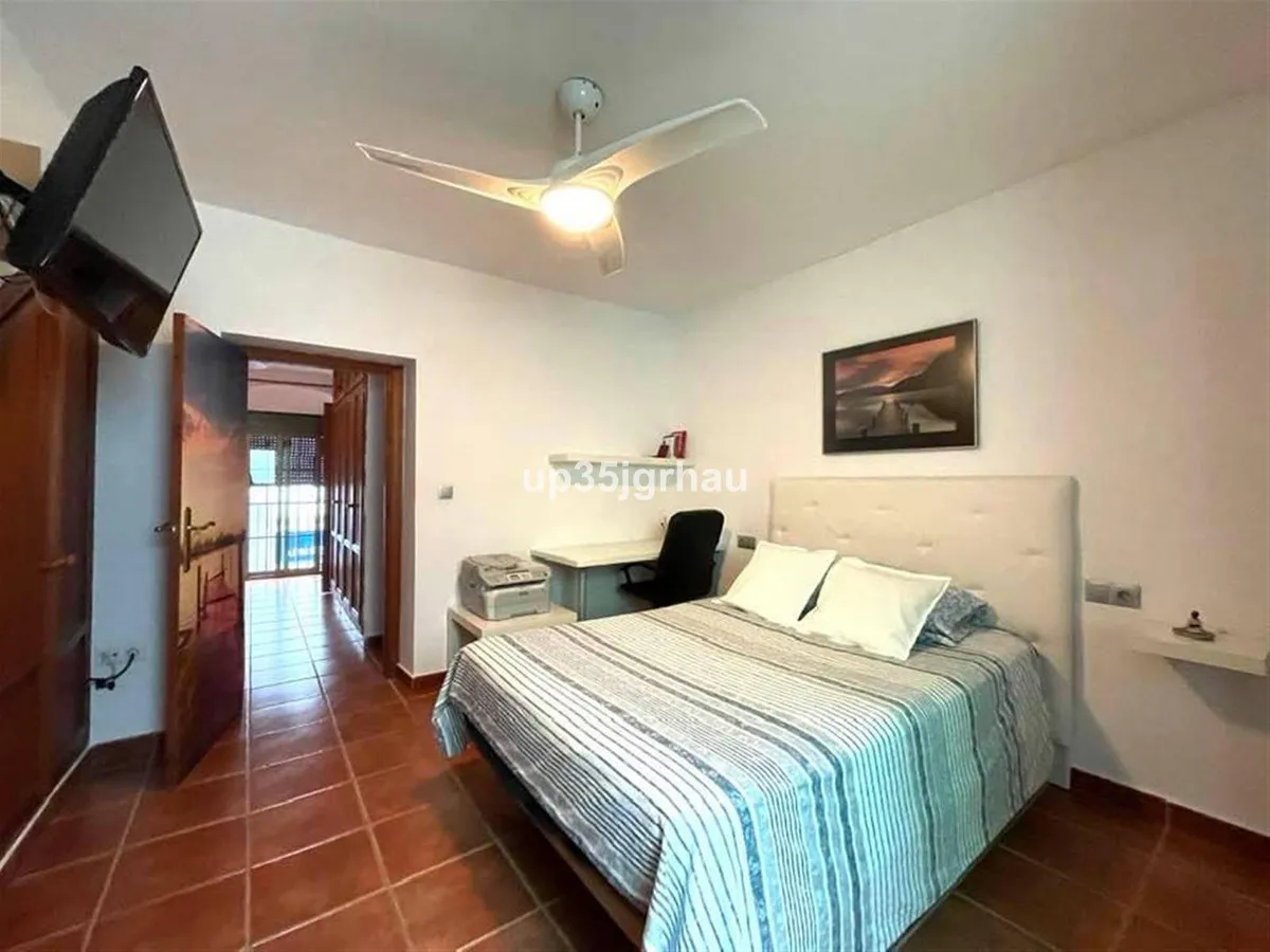 776fb6ce-f055-4d75-9b79-c94ead879115