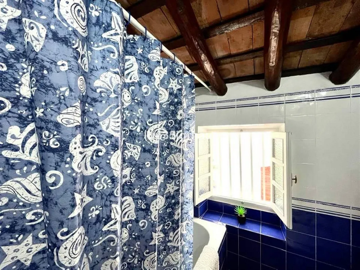 d76d53a9-546a-47ba-b8f9-491fb0c6bf72