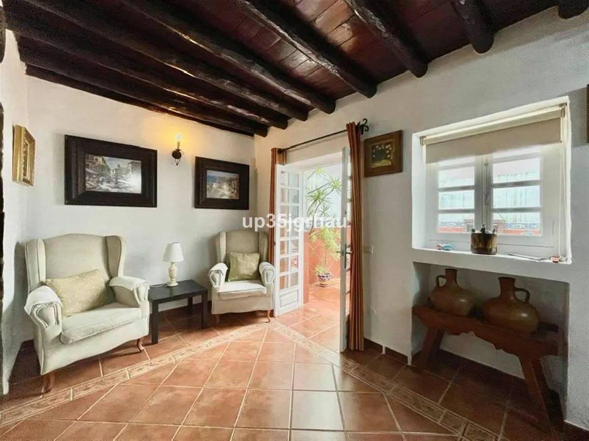 f7d575a0-5861-4fd5-bfa3-67e96557dcc4