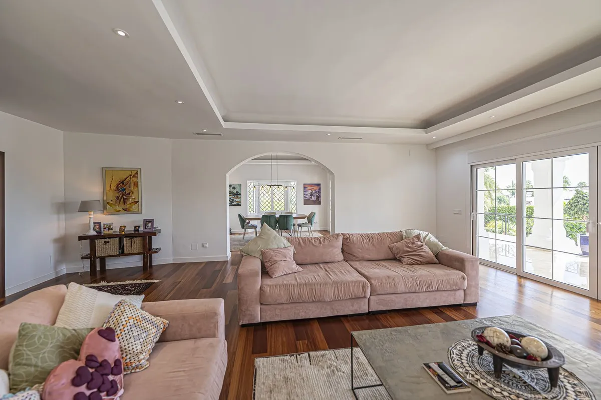 1b10af3d-e8d8-42b7-9762-315da904945a