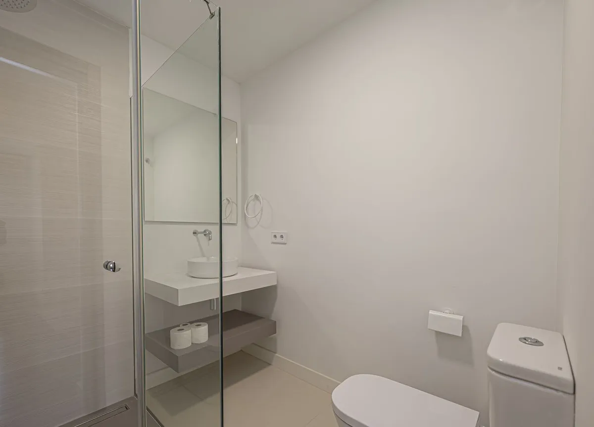 8b03d42b-4ab6-4faa-b97e-15d1d0d0ea08