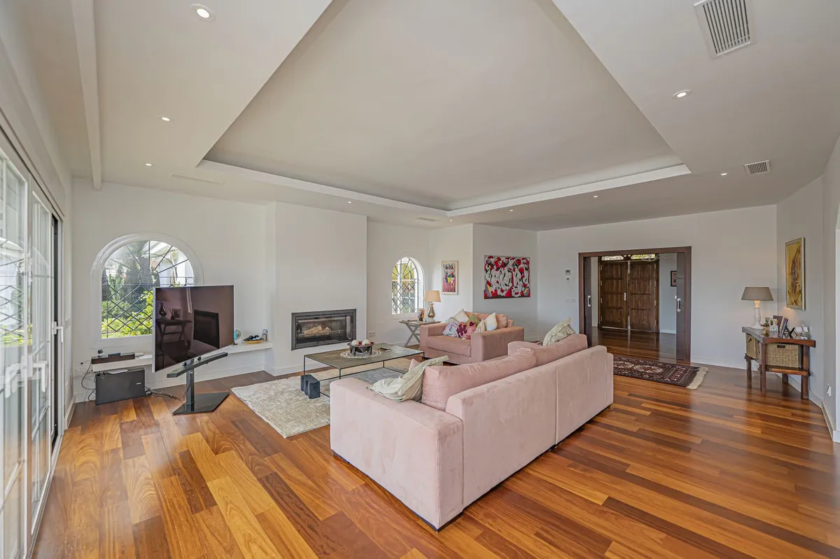 ccf91403-ab89-464a-9a1e-15990c63fc0b