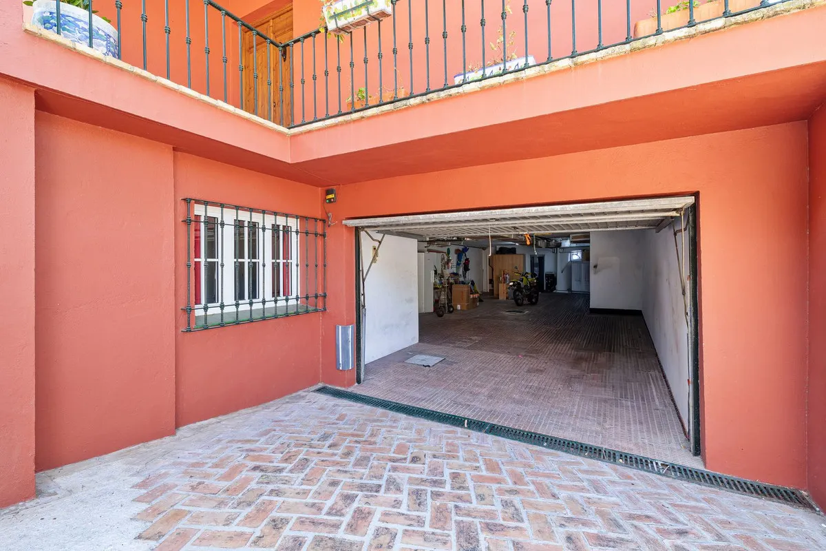 b0970429-7bac-4b41-b809-2829f511ab3e