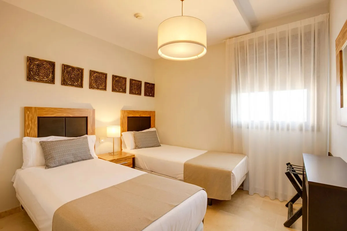 3104eb56-44db-40aa-93d9-301d447a9a05