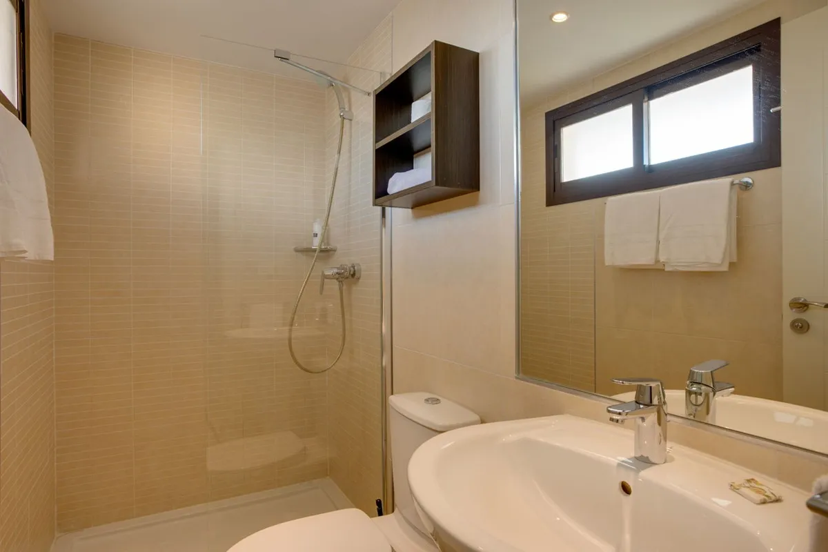 99d1d9ca-63a3-4039-b264-038b9f5c2c03