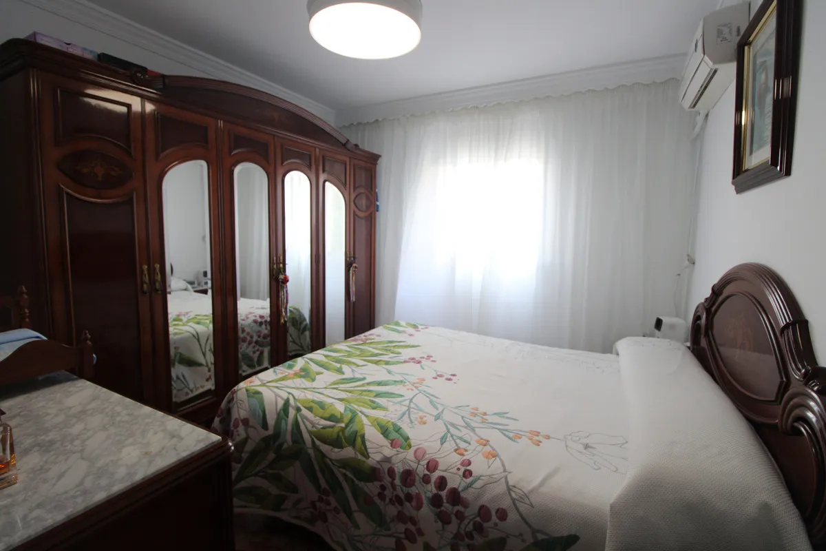 7f41339b-a8d3-40bc-bd76-0a91c20c6656