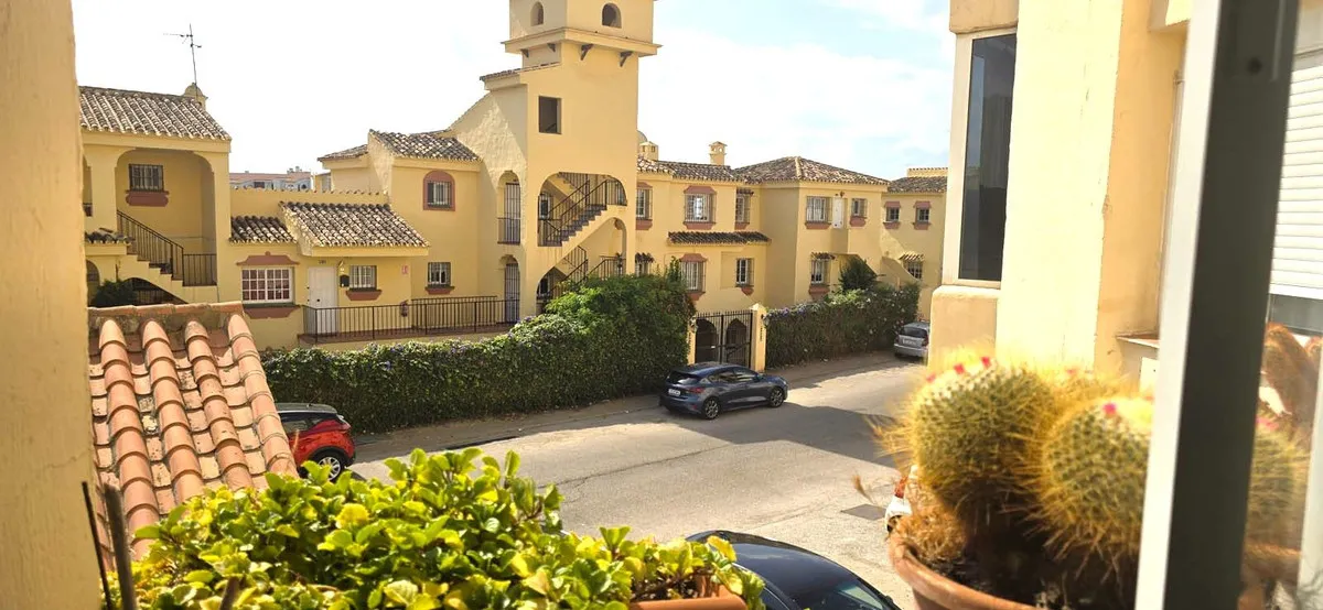 8833b26e-f879-49d1-a735-4972e6e939f7