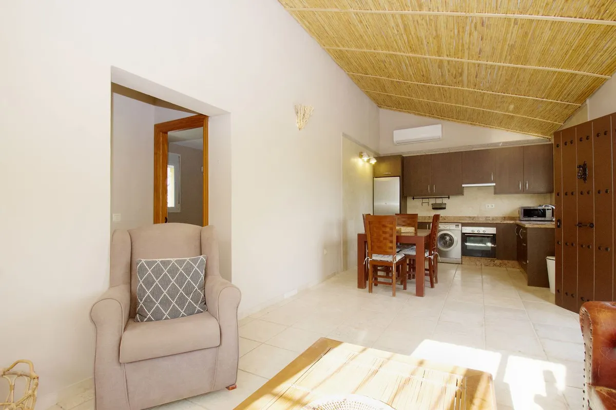 c9260bc9-4d90-482c-be8f-f10d8cd4a717