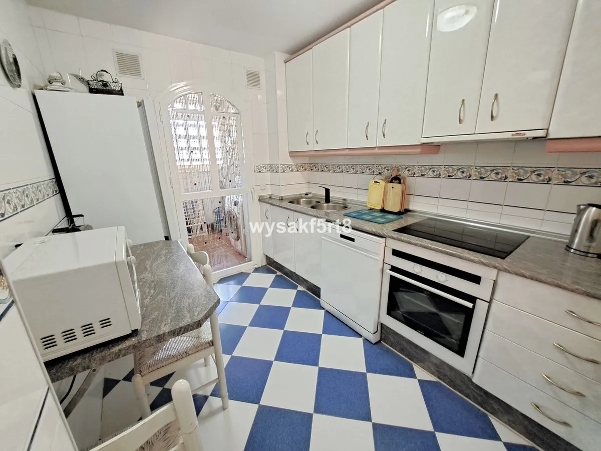 25138694-571a-4a72-813c-62ef07db1904