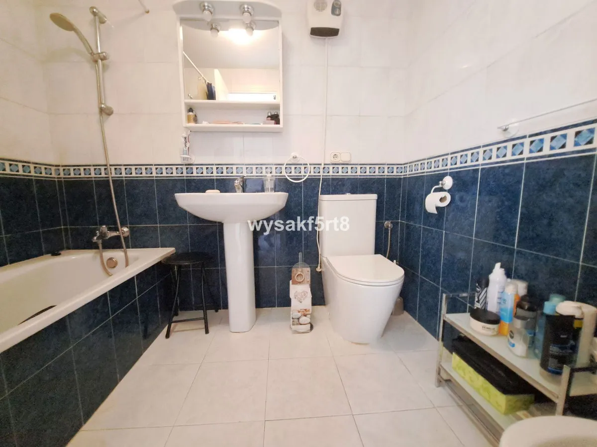 51084c48-3eb2-4539-93fd-d1710ac16d74